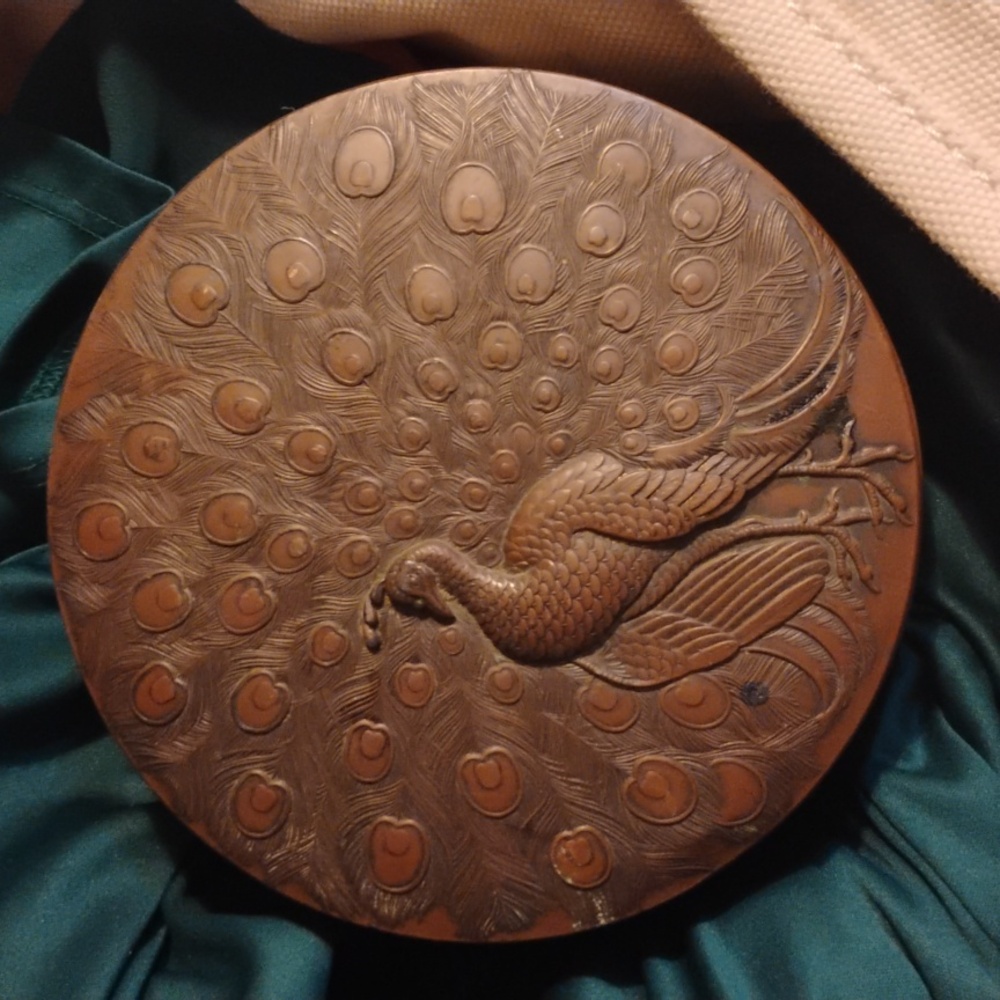 Metal round container vintage